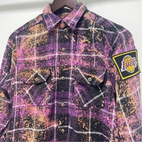 Angry Minnow Officially Licensed LA Lakers Purple FlannelSize Small
